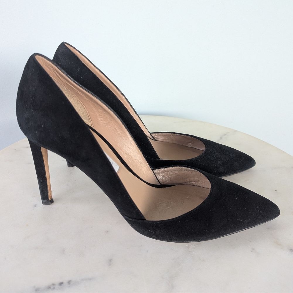 Diane Von Furstenberg Classic Black Suede Pointed Toe Heel - Picture 3 of 9